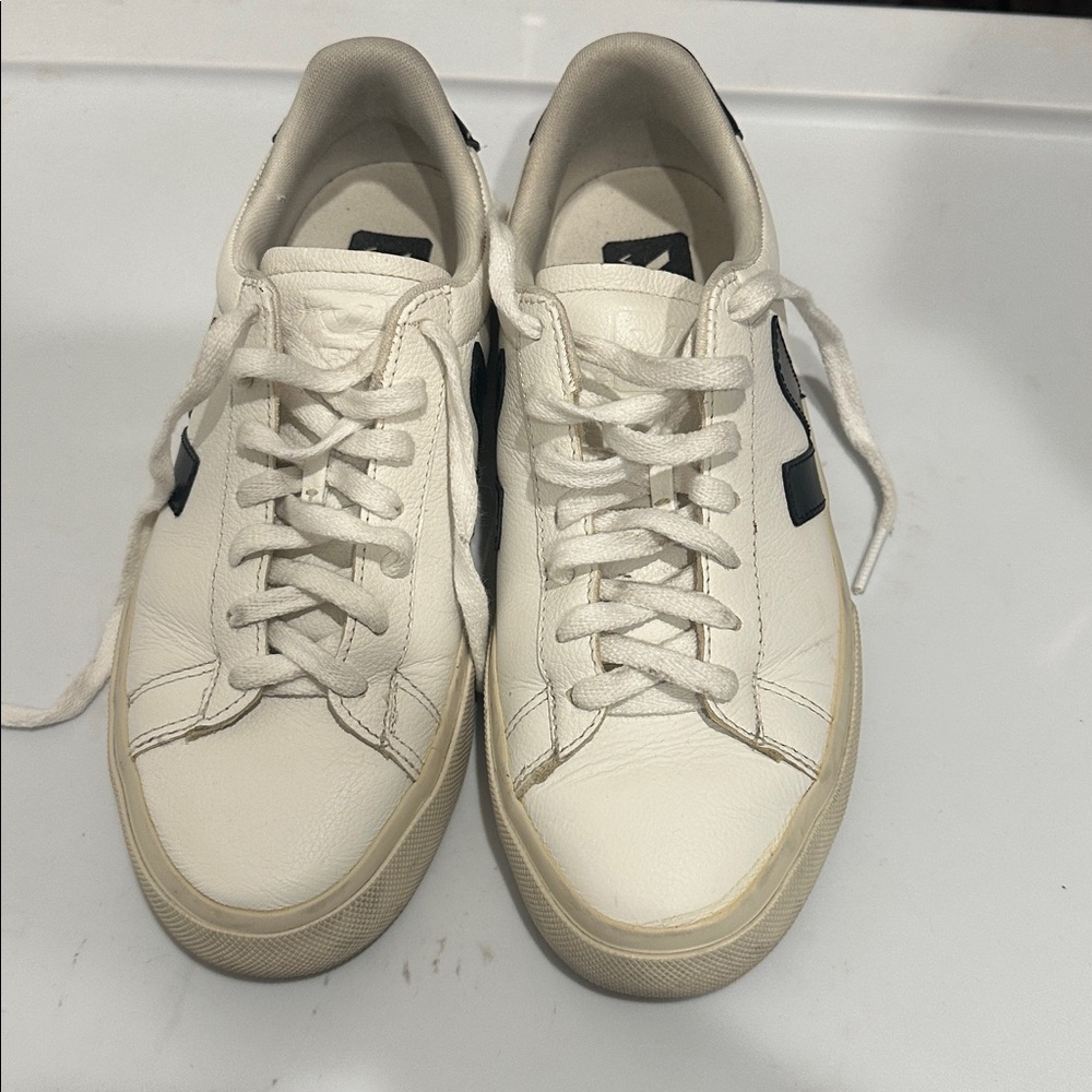 Veja Campo sneakers white black leather size 38 or 7 low top tie up